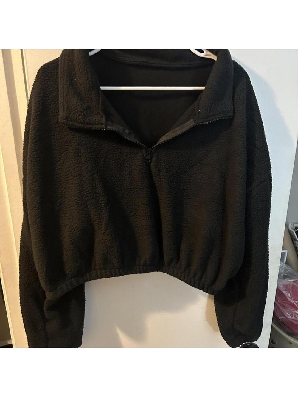 Brand new Black quarter zip pull over cropped fleece jacket size 2XL